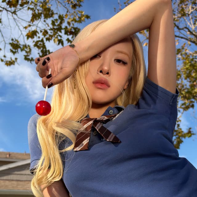Album cover of ROSÉ