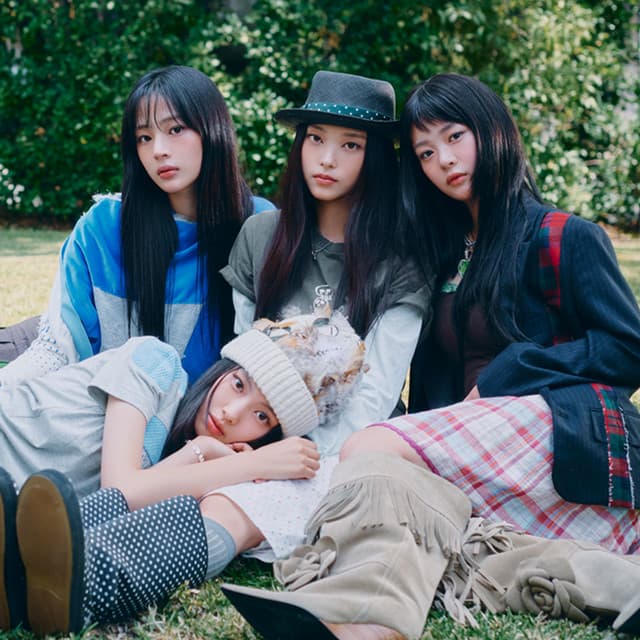 Album cover of NewJeans